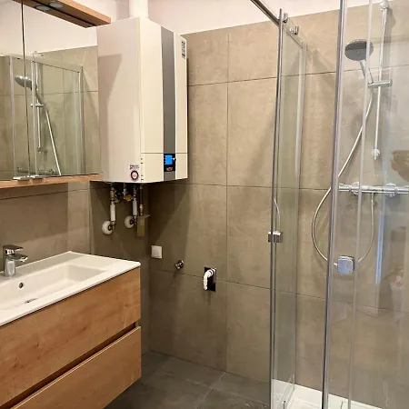 Modern 3 Bedroom With Balcony